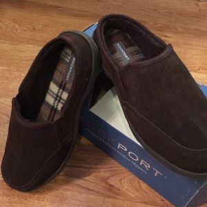 Rockport Men’s indoor/outdoor slippers